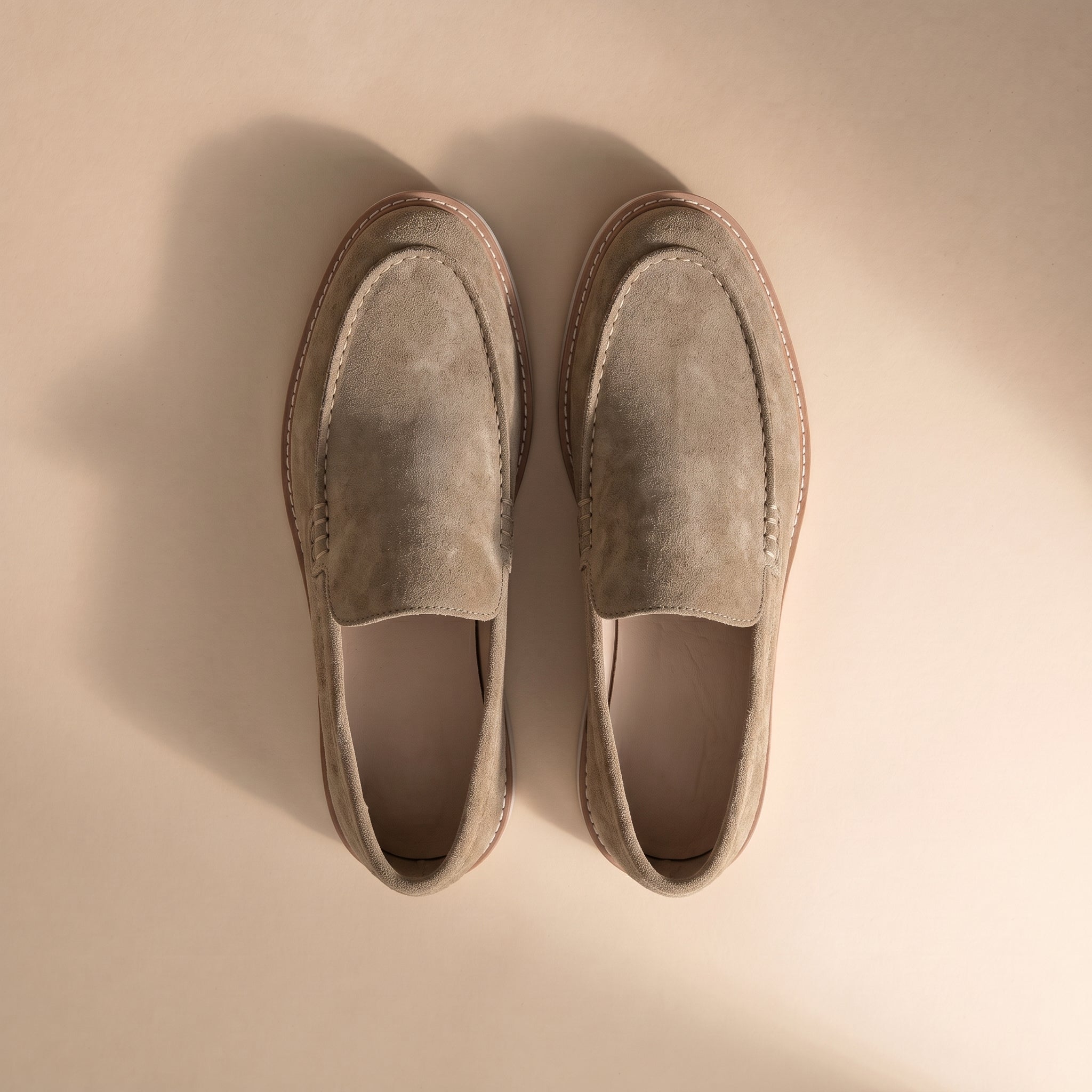 Mocassin Luxurio en Daim — (Semelle à Trépointe Cousue)