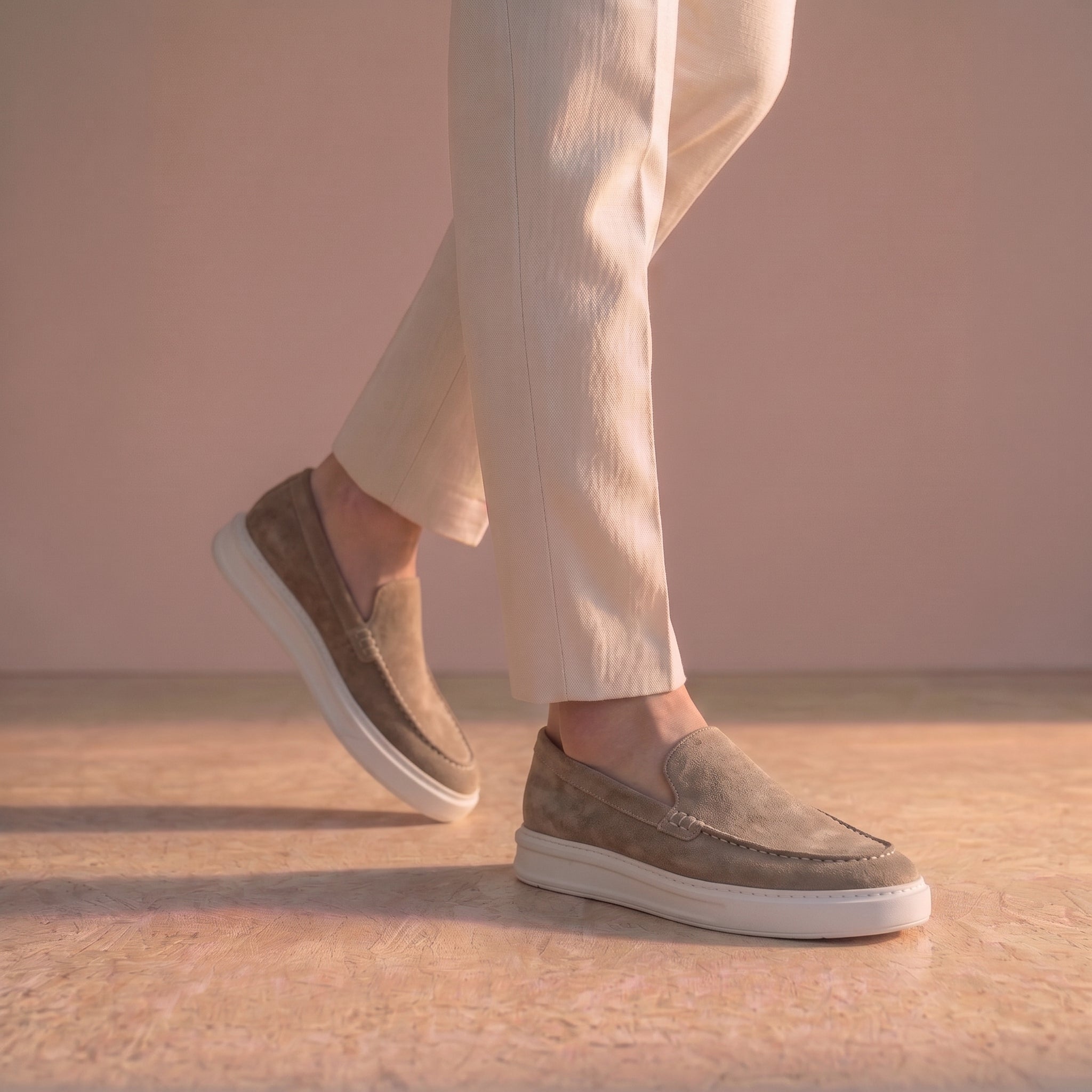 Mocassin Sneaker Luxurio en Daim — Confort Sneaker, Allure Mocassin