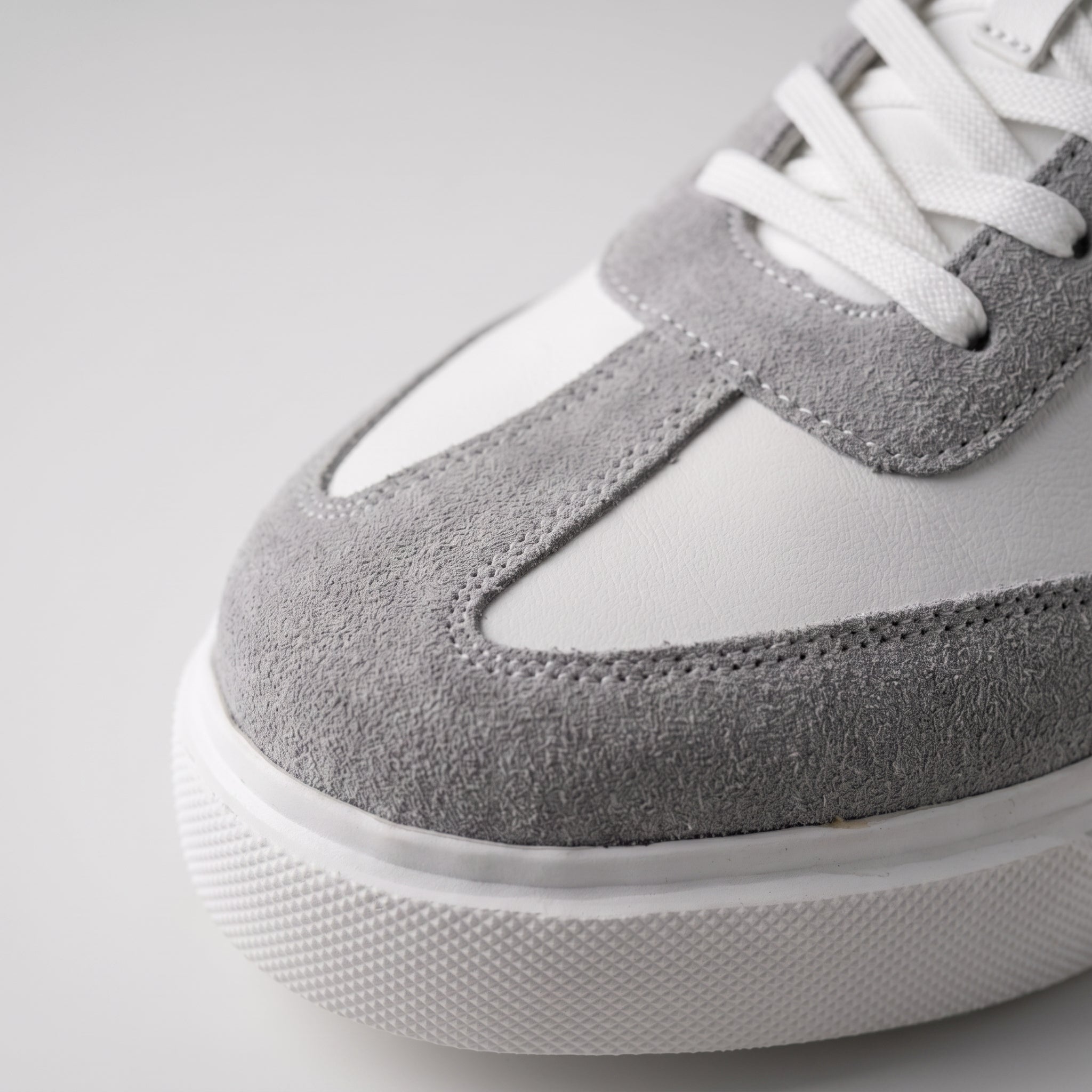 Sneaker Luxurio en Cuir & Daim